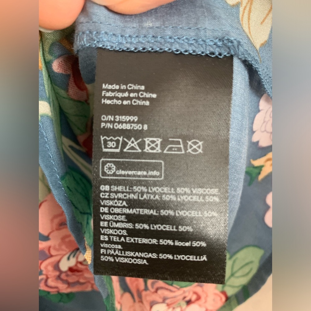 H&M Floral Blouse - Blue and Pink - Picture 5 of 7